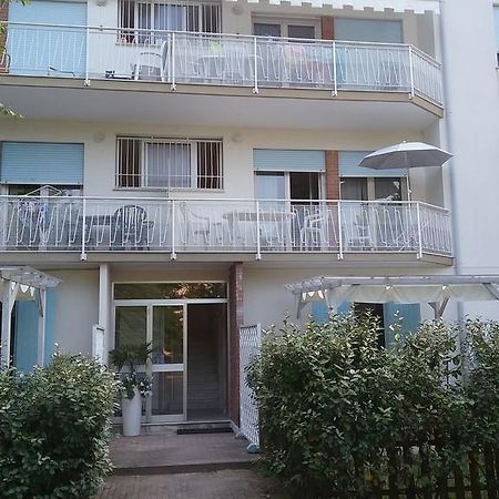 Casa Marialuigia - Appartamenti Solo Per Famiglie 利多迪迪耶索洛 外观 照片