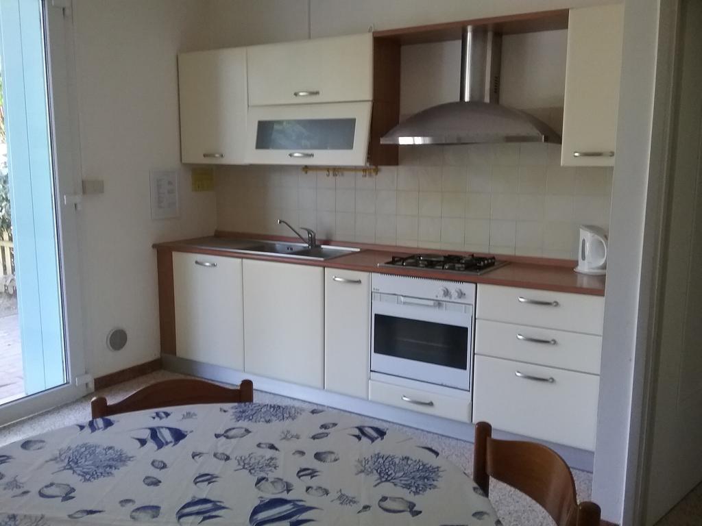 Casa Marialuigia - Appartamenti Solo Per Famiglie 利多迪迪耶索洛 外观 照片