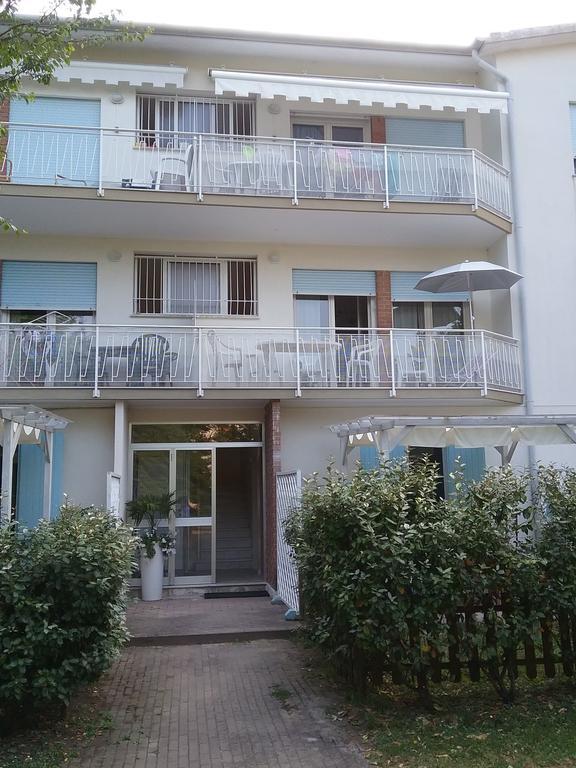 Casa Marialuigia - Appartamenti Solo Per Famiglie 利多迪迪耶索洛 外观 照片