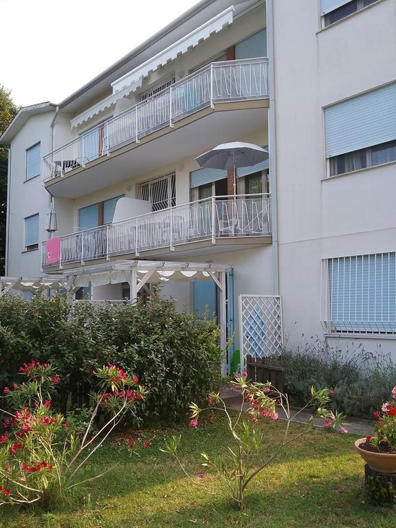 Casa Marialuigia - Appartamenti Solo Per Famiglie 利多迪迪耶索洛 外观 照片